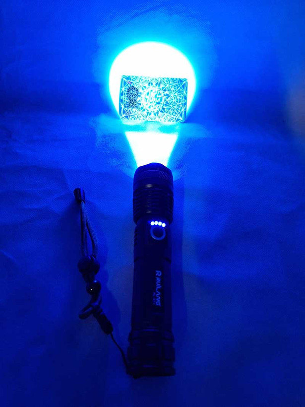چراغ قوه یو وی 365nm نانومتر مدل uv-x71 زوم دار باتری کوچک مناسب سنگ شناسی،شکار سنگ،گوهر شناسی
