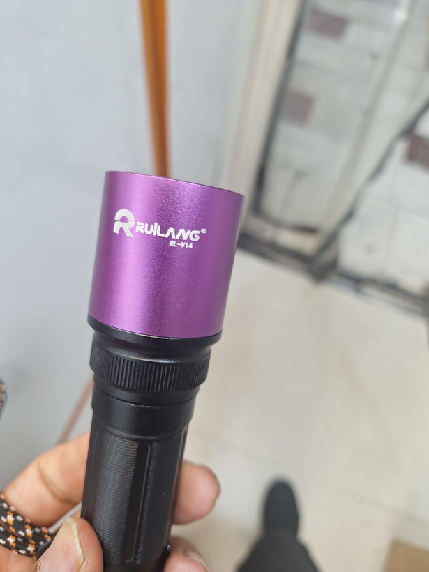 چراغقوه uvیووی فیلتر دار شارژی RuiLANG SUPER LIGHT مدل RL-V14 (UV 365nm) با قابلیت شارژ Type-C دارای فیلتر یووی